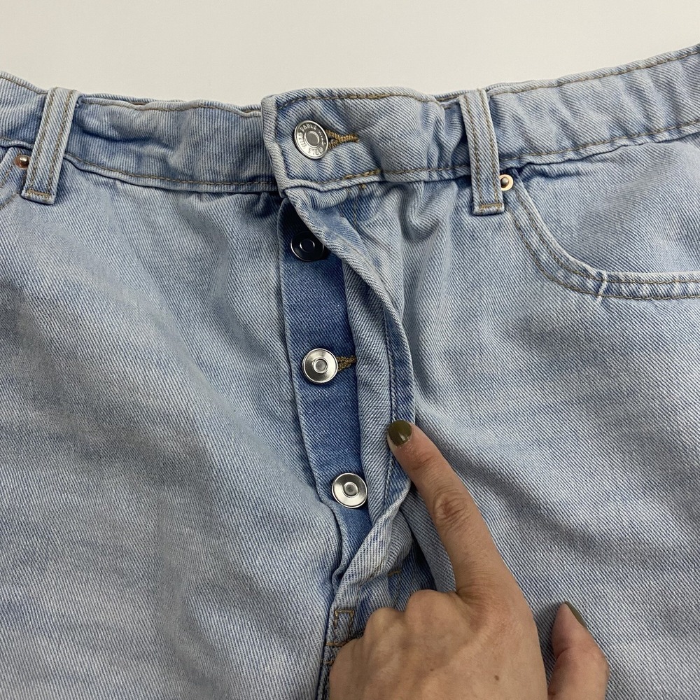 Wild Fable Highest Rise Cutoff Denim Blue Jean Shorts Size 18 Light Wash Cotton - Picture 8 of 10